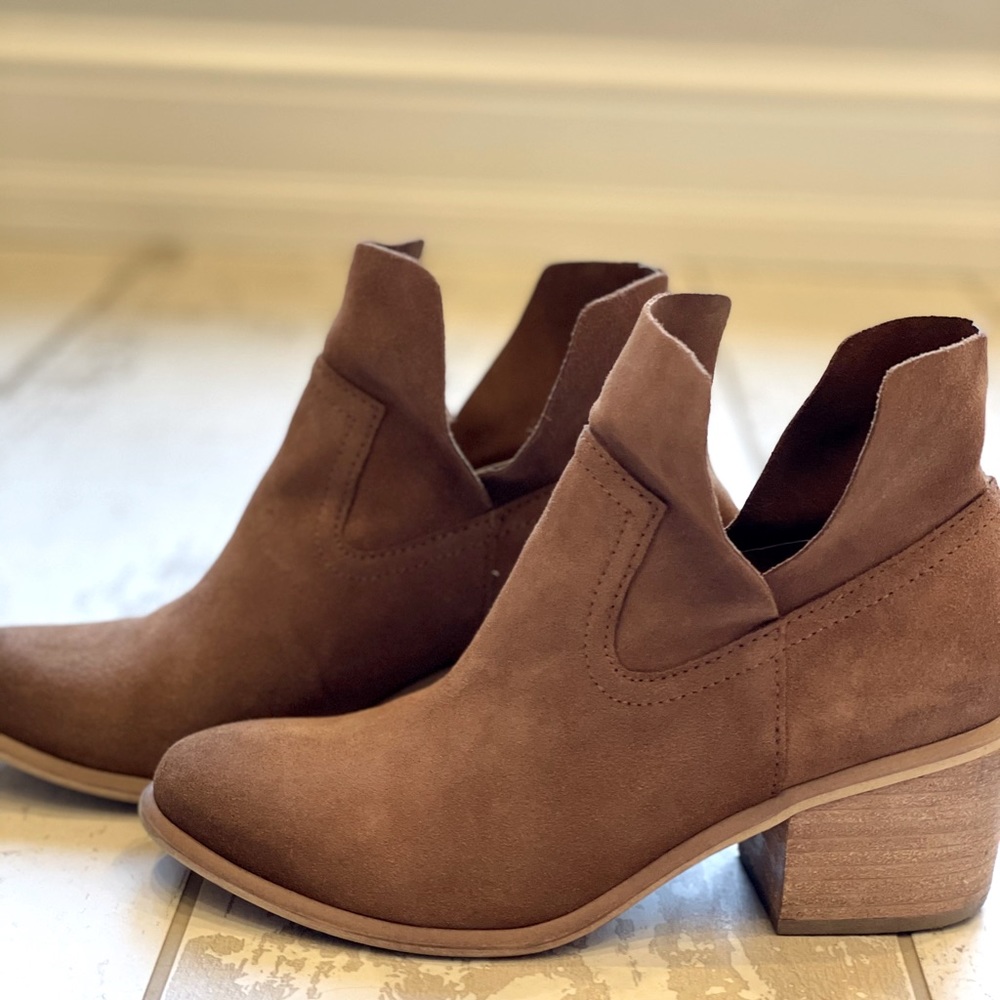 BP. Booties